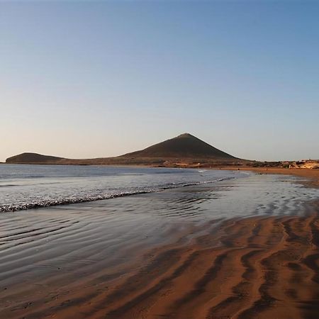 New 140M2 Loft-Style Flat At Town Heart, 3 Beaches Close Casa Leon El Médano Exteriör bild